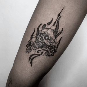 Can never go wrong with a set of demonic skulls starring into your soul! 💀 . We’ve all been drawing skulls on our school tables and notebooks for as long as we could remember. Come on. Get a skull tattoo. Skullyskullskull (this is not a cry for help) . I thank you guys, and to this client, for giving me creative freedom with your ideas, and getting my own designs! Always! 🖤🦇 . DM to be on my waiting list Done at @soulinkstudio . . #darkartists #darkart #tttism #macabre #skull #skulltattoo #demon #oddities #ornamentaltattoo #blxckink #blxck #neotraditionaltattoo #neotrad #darkneotrad #blackworkerssubmission #ink #srilanka #islandlife #txttoo #soulinkstudio #ksvink #silverbackink #invictus #nedzrotary