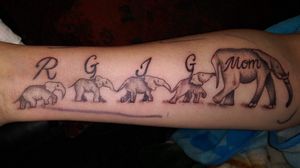 Elephant family train used a 5rl to line and shade for the whole tattoo Rene Patino 2108998050 hmu 24/7 my instagram name is Playboysatxnovakynkynangel@gmail