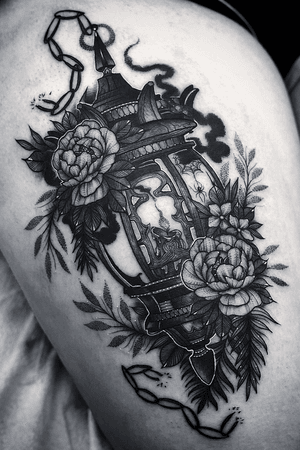 Lantern tattoo by Nate Silverii aka hungryhearttattoos #NateSilverii #hungryhearttattos #lamp #lantern #flame #candle #rose #illustrative #chain #floral