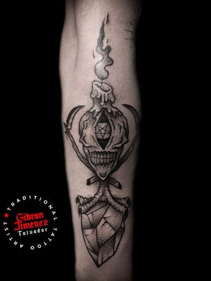 Diseño original echo por Gibran Jimenez #blackwork #satanic #skull #candle #pentagram 