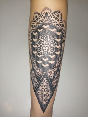 Tattoo by Martina Verdesca #geometrictattoo 