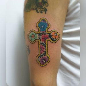 #crosstattoo #tattoodo #tattoolife #tattoo 