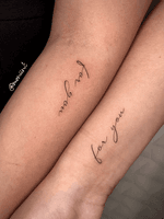 De irmãs ♥️ • Para mais informações, entrar em contato no WHATSAPP, 11 954508815 (clica no link da bio) . #tattoo #tatuagem #finelinetattoo #fineline #tracosfinos #saopaulo #saocaetanodosul #neonpen #thpro #tattoodo #tattoodelicada #tattoofeminina #tracofino #tattoodeirmas