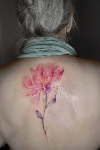 Another beautiful Freehand flower tattoo. #watercolor #flowertattoo Check out my Instagram to see more works : _mnink_ 