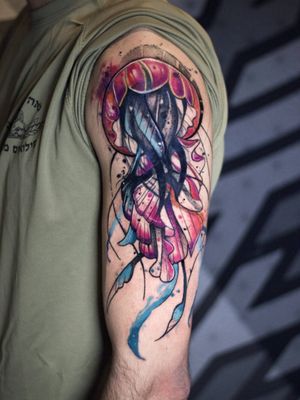 Jellyfish🎐🎐, cover up made for @hanan416. Thanks for the trust and opportunity. Check out more of my work on links below: Instagram/Facebook- @matheuslansky.tattoo Whatsapp- 0538036216 __________________________________________________ #coveruptattoo #jellyfish #coverup #colorwork #watercolortattoo #customtattoo #bodyart #art #tattooideas #tattoo2me #inked #sketchtattoo #israeltattoo #telaviv