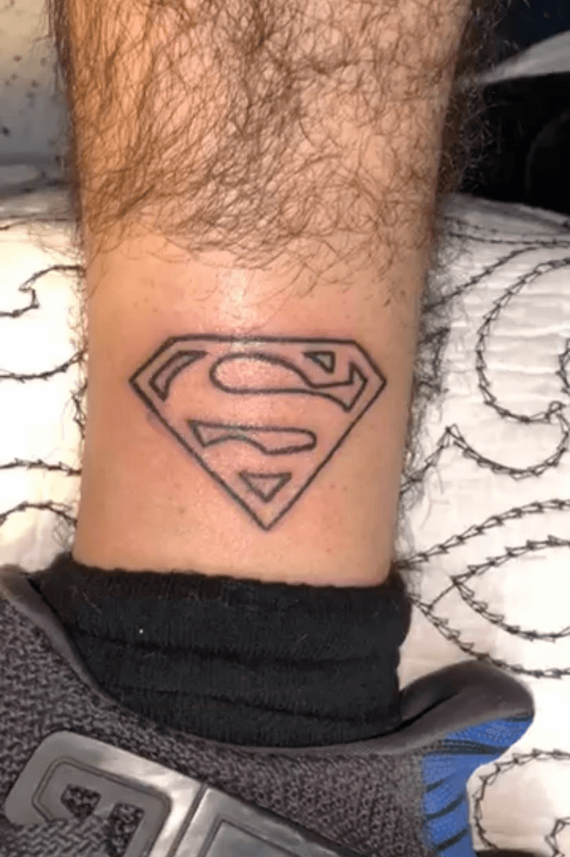Superman Logo Tattoo by LondonTattooArtist on DeviantArt