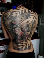#tattoo #tattooart #inked #inkedgirls #tattooartist #tattoodo #tattoodoapp #awesometattoo #besttattoo #blackandgrey #blackandgreytattoo #liontattoos #fullbacktattoo 