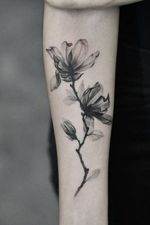 I like the contrast of this tattoo, but like the pointillism style. Something that will have good longevity
