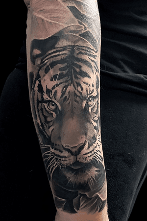 Tiger in the jungle sleeve #tattoo #realistictattoo