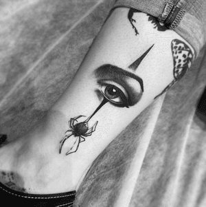 #eye #eyetattoo #spider #spidertattoo #realism #blackandgray #chicano #chicanotattoo 