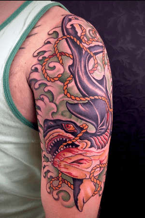 Shark half sleeve 