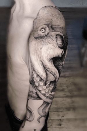 My first tattoo, an realist octopus in black and grey created by @maxamos from the @nofacetattoo studio in Liverpool.