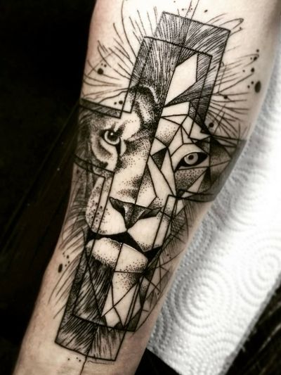 Stylized "Lion" completely healed.◼#тату #лев #trigram #tattoo #lion #healed #inkedsense 