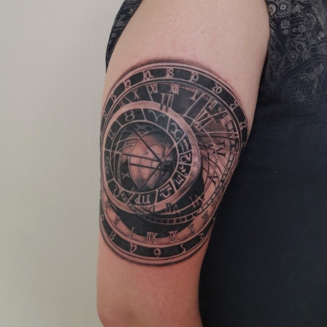 Round white and black logo Prague astronomical clock Tattoo Astronomy  clock monochrome vintage Retro png  PNGEgg