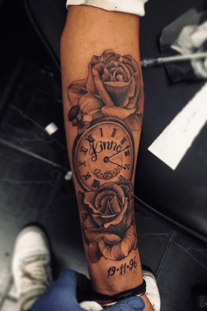 Roses and clock 