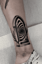Trippy Portal tattoo by satanischepferde #erfurt #blackwork #traditional #legtattoo #trippy #weird #blackandgrey #black #dark #wannado