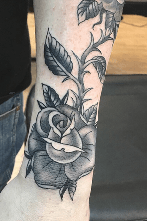 Part 1 black and grey roses! 