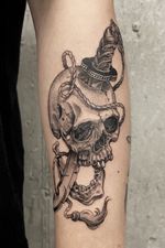 Skull and tiger knife. . . . . #tattoo #tattoodesign #blacktattooart #blackwork #tattooart #seoultattoo #theartoftattooing #blacktattoo #tttism #btattooing #koreatattoo #skulltattoo #skull #knife #tiger #forearmtattoo 