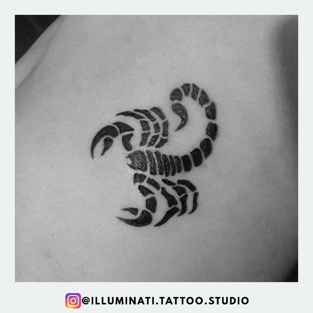 Tattoo uploaded by GRMN • ESCORPIÓN TATTOO. . GRACIAS POR LA CONFIANZA.  @_alexlpz17_ . #tattoo #ink #tatuajes #escorpion #scorpio #blackwork  #finelinetattoo #oldschooltattoo #traditionaltattoo #neotraditionaltattoo  #blackandgreyinkko • Tattoodo