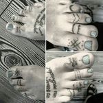 #marie_wols #handpokedtattoo #traditionaltattoo #handmade #handpoked #berber #berbertattoo #finelinetattoo #graphictattoo #tattooartist #tattoopotsdam #potsdamtattoo 