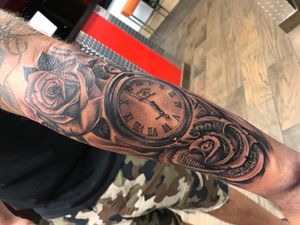 Sick ass money rose, regular rose, time piece mash up as one of my first in AZ. Thanks for lookin!
