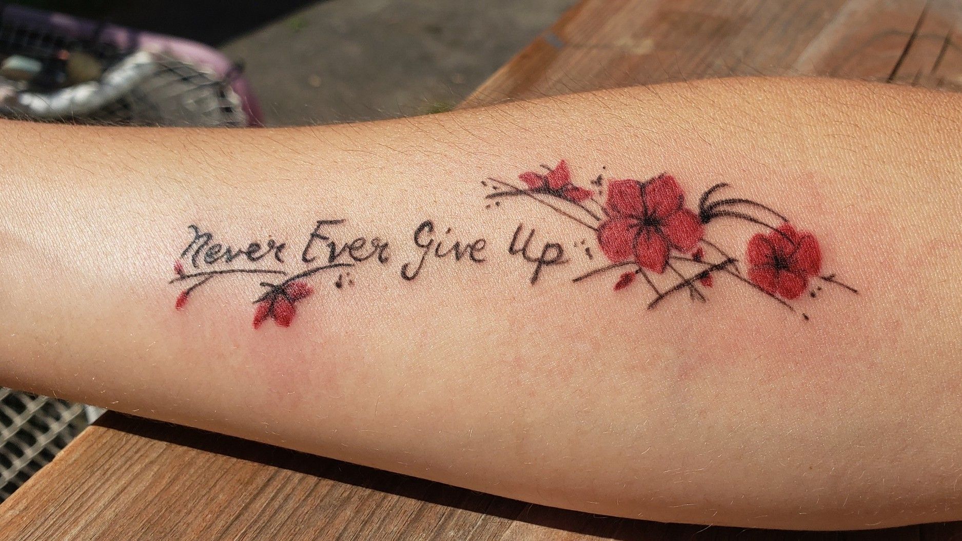 Never Give Up Temporary Tattoo Sticker - OhMyTat