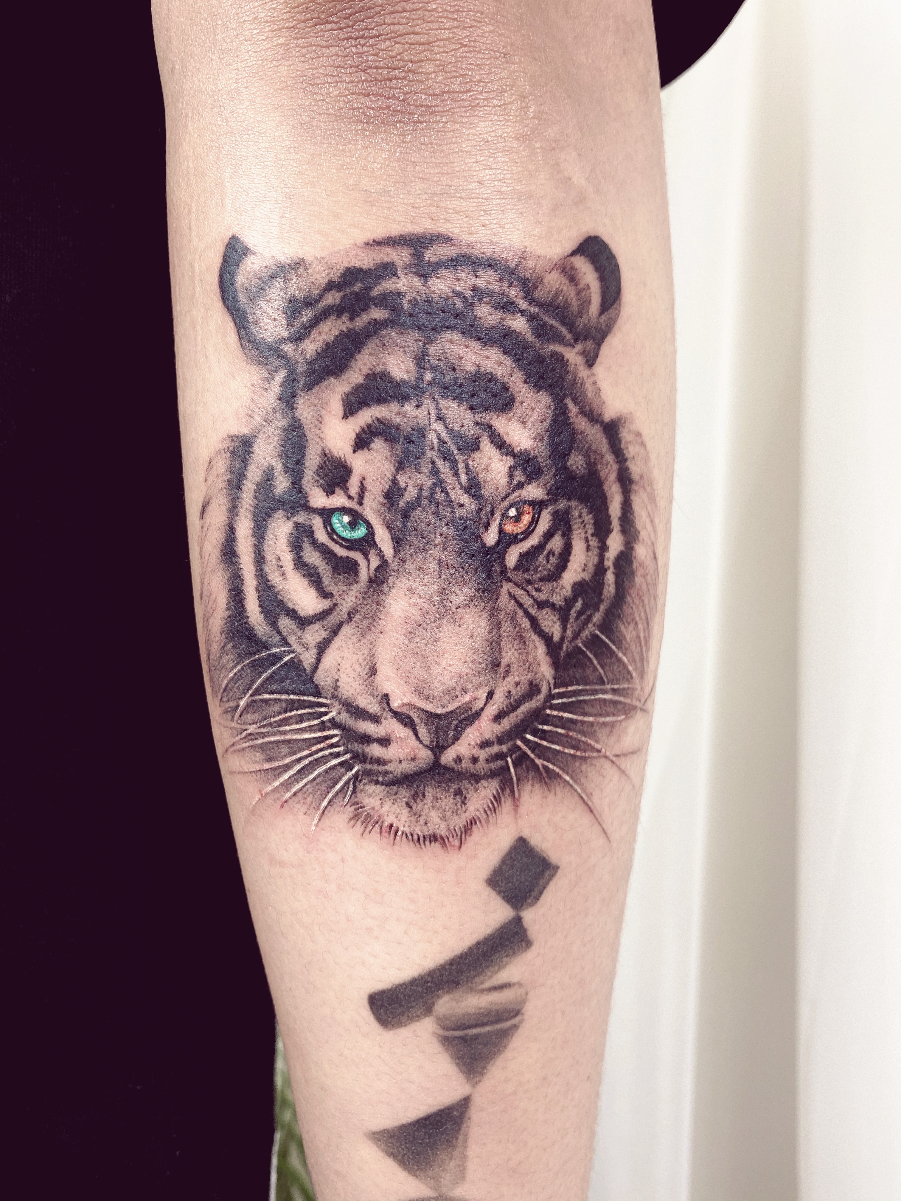 Tattoo uploaded by 장 𝒩𝒾𝓃𝑒 • Tattoodo