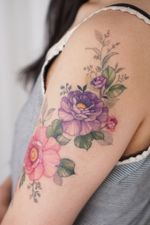 #flowertattoo #floraltattoo #koreatattoo #koreatattooartist #colortattoo #armtattoo #tattoo #tattoowork 