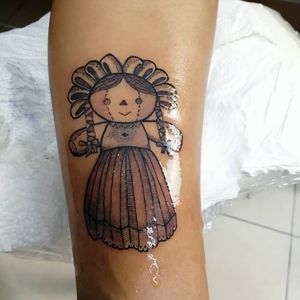 Muñeca de trapo 🗡️🗡️ Citas y cotizaciones 📲 2225480847 inbox página Facebook https://www.facebook.com/blueinktattoooficial/n . . . . . . . . . #blueinktattoo #tatuadorespoblanos #tatuadoresmexicanos #tatuajes #tattoo #ink #inktattoo pigmentos por @dynamiccolor , hecho con productos @mundoskink y cartuchos @zitacartuchos #zitacartuchos #zita @cheyenne_tattooequipment #yo3rl #blackwork #blackworktattoo #muñeca #muñecadetrapo #muñecadetrapotattoo #doll #dolltattoo #mexicandoll #mexicandolltattoo #puntillismodearrastre #inkgirl blue ink tattoo Rafael González 🇲🇽 