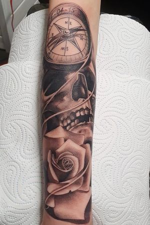 Black and grey skull, rose and compass 