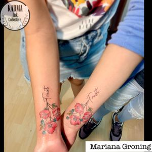Tatuaje de flores con acuarela hecho por Mariana Groning. Somos un estudio privado con diseños personalizados envíanos mensaje y agenda tu cita ¿cuál es tu flor favorita?                                      www.karmainkcollective.com                       #losmejorestatuajescdmx                                   #tatuajes                                                            #acuarela                                                    #estudiodetatuajescdmx                                #watercolortattoo                                            #tattoowitchcolor                                            #mexicantattooists                                #diseñospersonalizados                                   #tatuadorasmexicanas                          #marianagroning                                       #tatuajescdmx     
