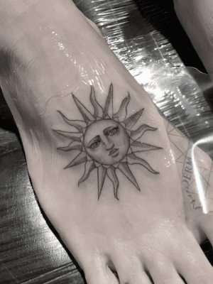 Sun tattoo. Paige Jean Tattoos. Salt Lake City, Utah. • Contact me on my Instagram @paigejeantattoos or text me at 805-835-2230