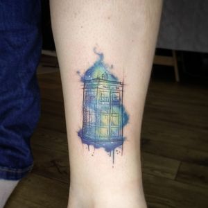 Tardis in galaxy#watercolortattoo #watercolor #galaxy #galaxytattoo #sketch #sketchstyle #sketchtattoo #tardis #tardistattoo #doctorwho #doctorwhotattoo #color #colortattoo 