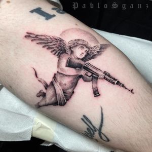 Killer’s Love 💘 . Done at @mentalitytattooshop 🤟 . Thanks @piccadaniel 🤚 #pablosganz #tattoo #tattoos #tattooartist #tattoostyle #tattoogirl #tattooart #tattooed #tattoomodels #bodyart #love #life #killer #angel #illustration #art #artwork #kalashnikov #cupido #photography #photooftheday #photographer #ink #inked #dotworktattoo #blackandgrey #blackwork