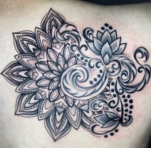 another mandala cover up for Tong, it was also a rework of his old lotus tattoo 😊