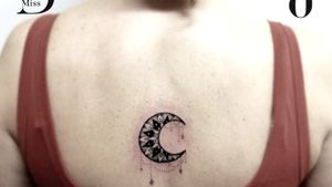 Moon tattoo(part 2 of maching tattoos)🌙🌙🌙🌙🌙#lovethedot #thedottattooboutique #tattooboutique #missD #missDtattoos #missDtattoo #tattoo #tattooideas #moon #moontattoo #machingtattoo #machingtattoos #familytattoo #geometrytattoo #blackandgreytattoos #blackngreytattoo #blackandgrey #neasmirni #neasmyrni #Athens #Greece #tattoostudios #tattooshop #tattoostudio #tattoodo 