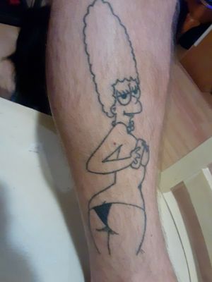 Plucked this in jail.Tat by: John Sweeney AkA Wee_man#margesimpson #marge #Simpsonstattoos #simpsonstattoo #simpsons #pinups #pinupgirl #pinuptattoo #selfies 