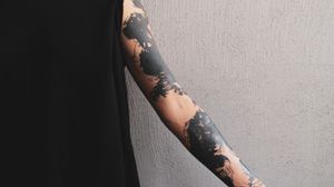 Cover up longsleeve tattoo “ Email : hanutattoo@gmail.com IG : hanu.classic ,, ▫️HANU▫️ #tattoo #tattoodo #inked #ink #brushstroke #brushstroketattoo #brushtattoo #Korea #hanu #longsleevetattoo #longsleeve #coveruptattoo