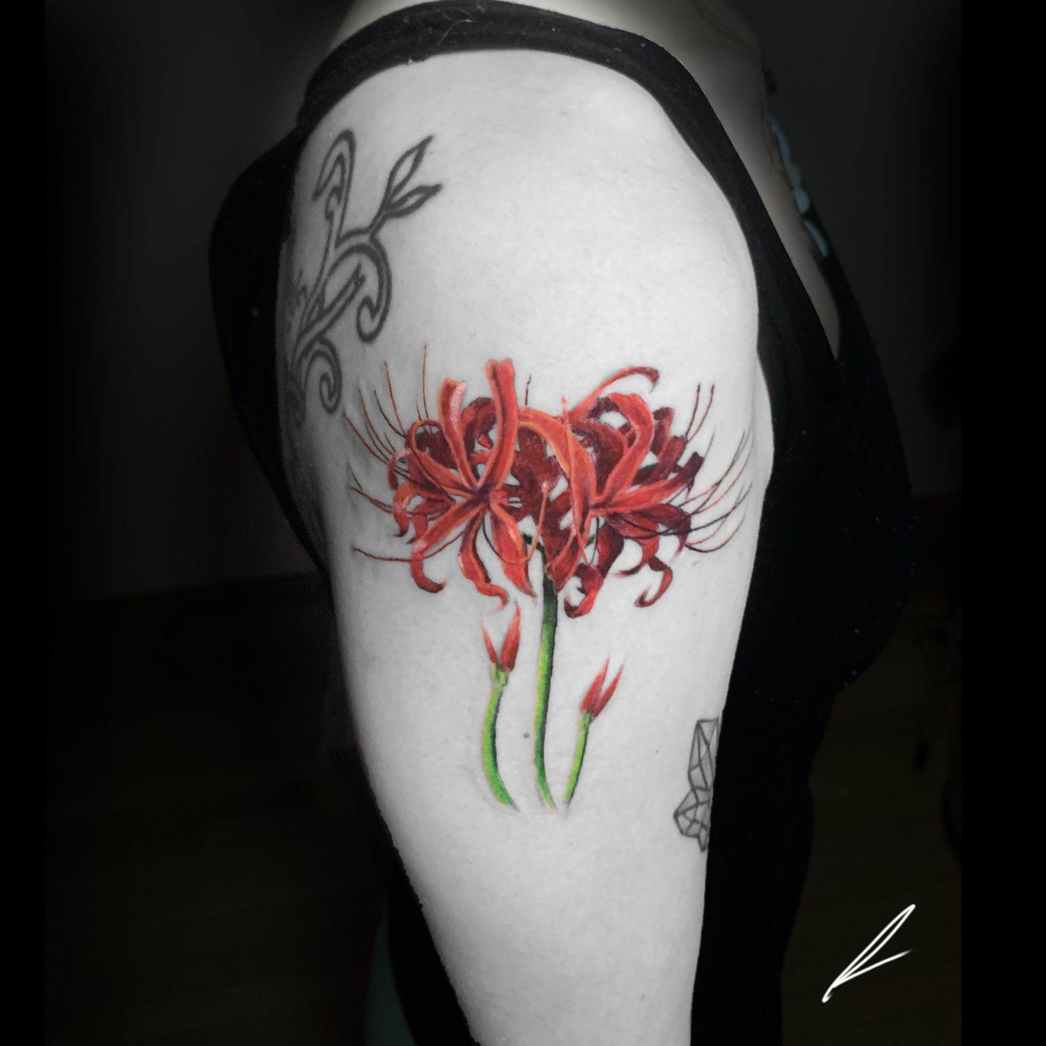 CRDNG Tattoo  Kanji and red spider lily tattoo  Thank you for trusting  CRDNGtattoo tokyoghoul anime  Facebook