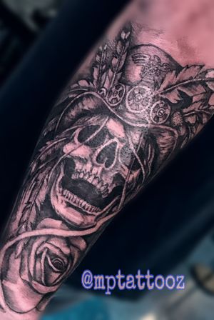 ⁣ .⁣ .⁣ .⁣ .⁣ .⁣ #tattoos #tattoo #art #skull #fkirons #bsb #bsbtattoo #skulltattoo #tatuagemleao 