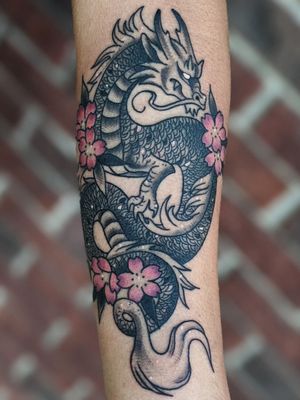 Neo-japanese dragon on forearm