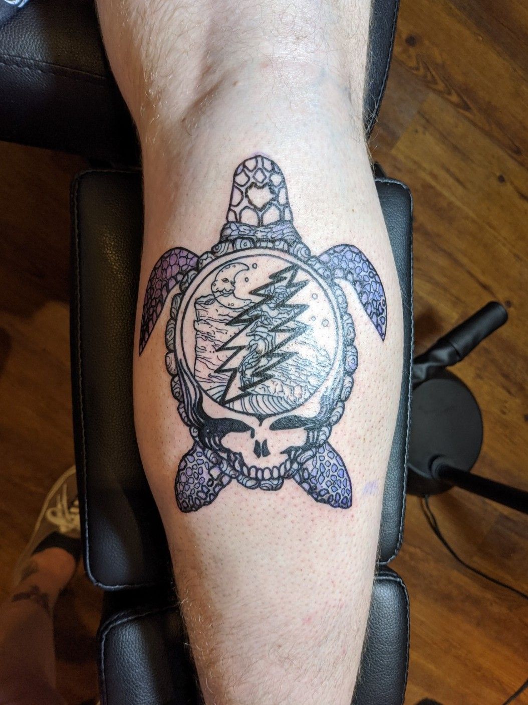 Grateful Deads Steal Your Face symbol tattooed on