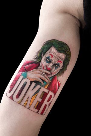 joker /  Joaquin Phoenix
