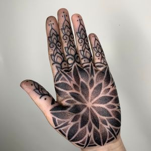 Mandala palm tattoo by luke a ashley #lukeaashley #mandala #palmtattoo