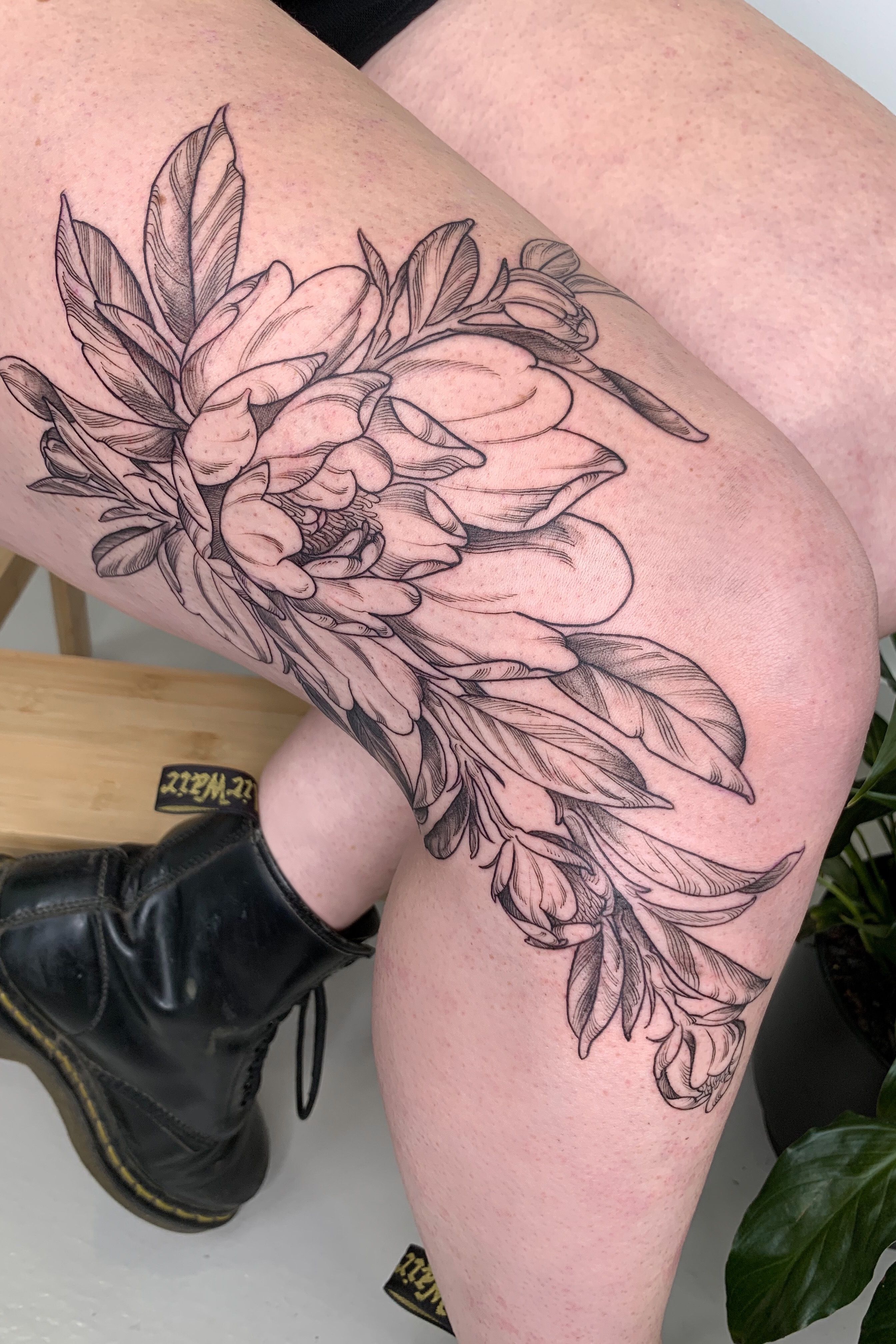 Neo Traditional knee flower by  Daytona Hardcore Tattoo  Facebook