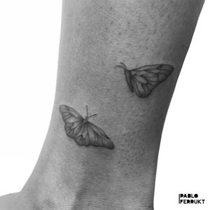 Butterflies for @kesh.ng , thanks so much!  For appointments write me a PM or an email to pabloferrukt@icloud.com #finelinetattoo . . . . #tattoo #tattoos #tat #ink #inked #tattooed #tattoist #art #design #instaart #geometrictattoos #delicatedtattoo #tatted #instatattoo #bodyart #tatts #tats #amazingink #tattedup #inkedup #berlin #berlintattoo #eartattoo #minimalistictattoo #berlintattoos #butterflies  #fineline  #tattooberlin #butterflytattoo