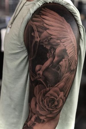 #angel #roses #blackandgrey by Andy Jung