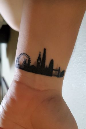 #london #londontattoo Skyline small tattoo. 