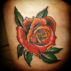 Neotraditional rose on thigh#neotraditionaltattoos #neotraditionaltattoo #neotraditional #roses #rose #thightattoo #rosetattoo #RoseTattoos #flowertattoo 