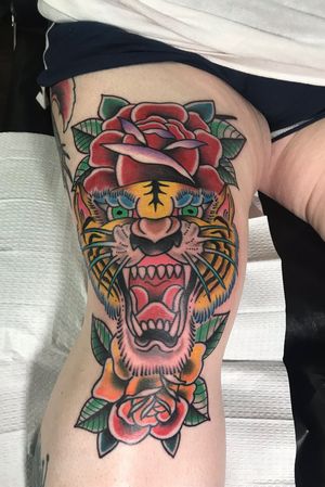 Had a blast on this one! #tiger #traditional #tattoo #bold #traditionalroses 